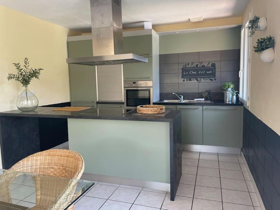 Holiday home Les Hauts D'embres Embres-et-Castelmaure